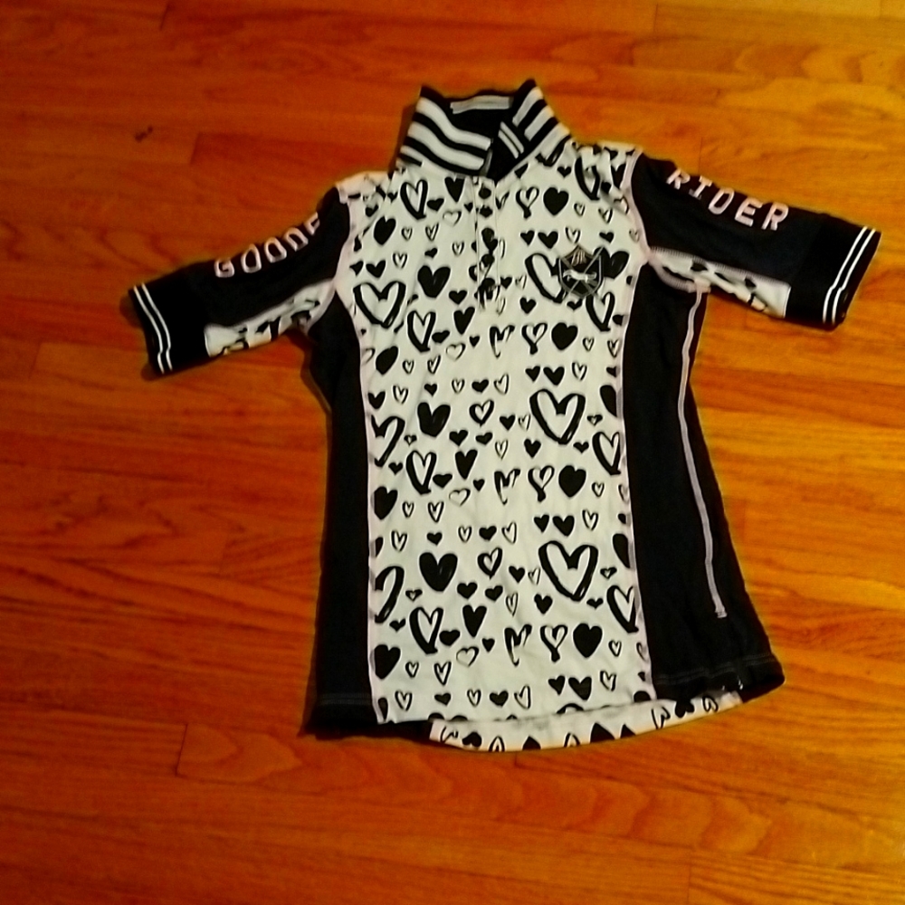 Kids black and white heart horse shirt